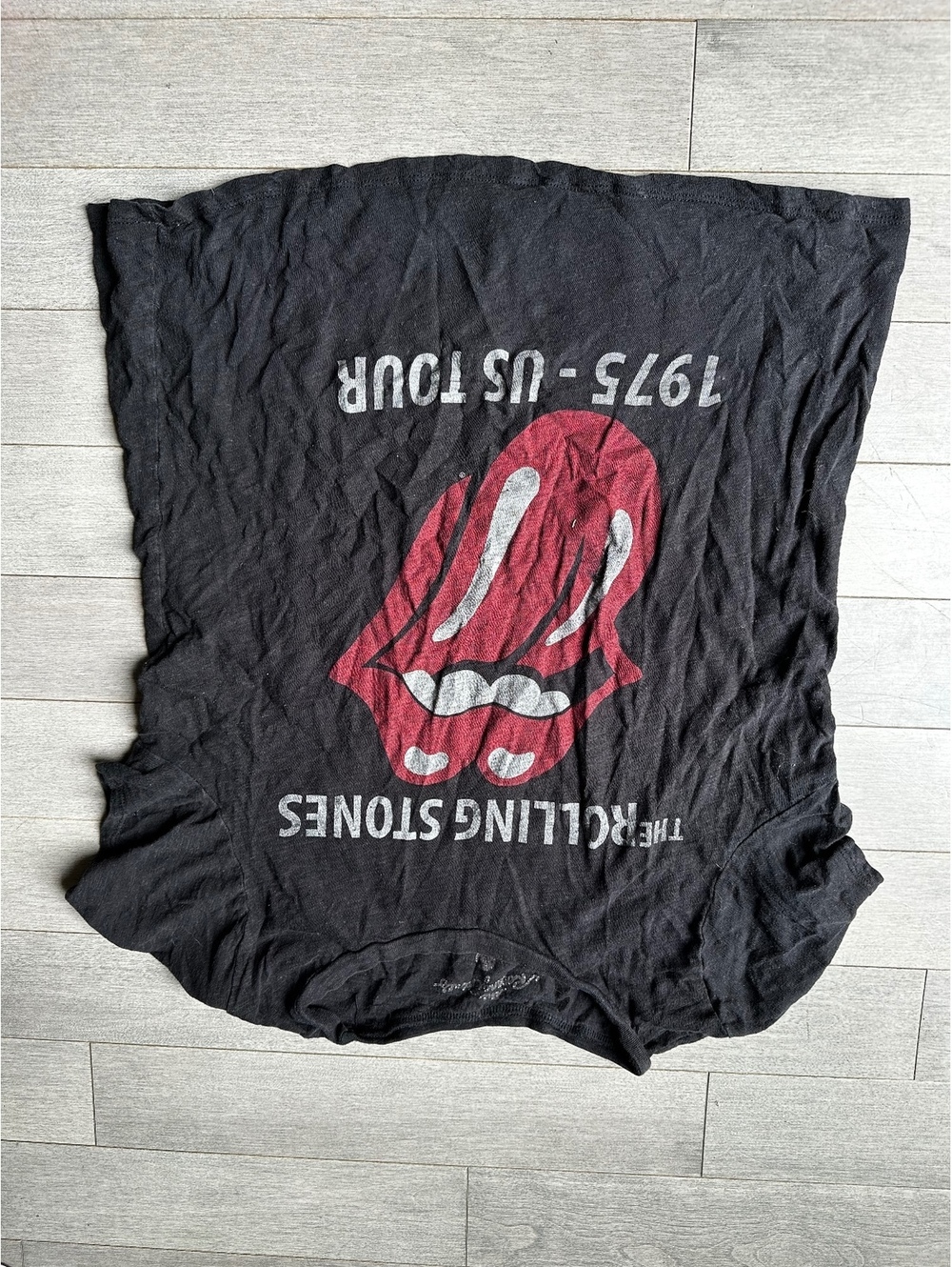Women’s The Rolling Stones 1975 US Tour Black Short Sleeve Cotton T-Shirt Size L